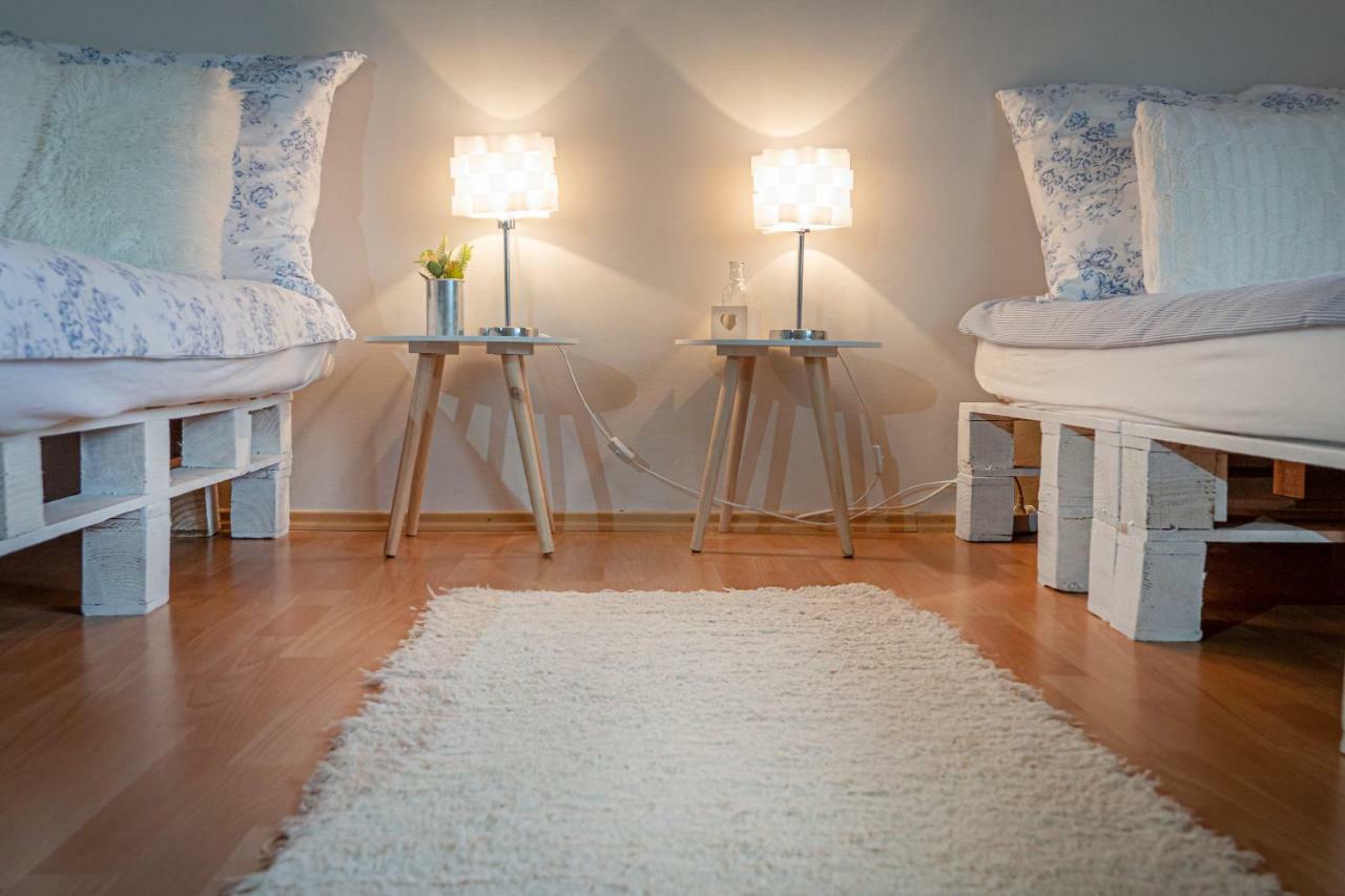 Vadszolo Apartmanhaz Gyomaendrőd Exteriör bild